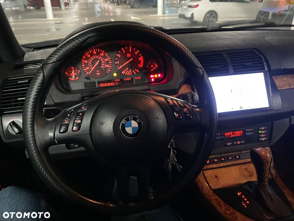 BMW X5 4.4 i Edition Exclusive - 7