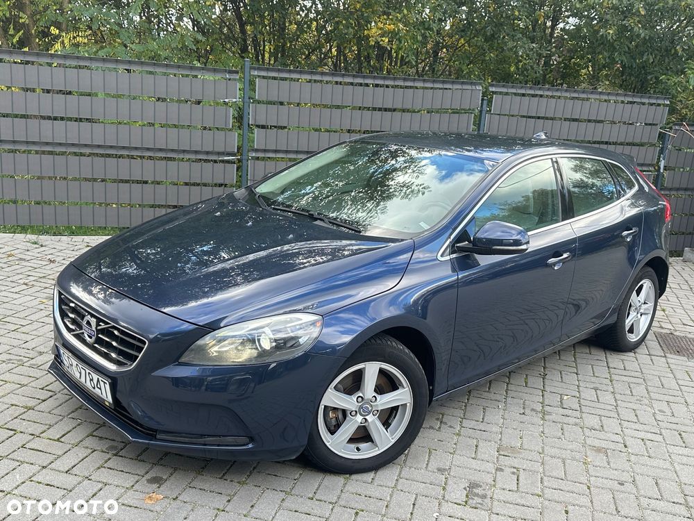 Volvo V40 D3 Momentum - 8