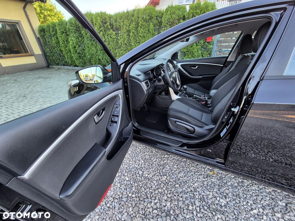 Hyundai i30 blue 1.4 Classic Navigation - 6