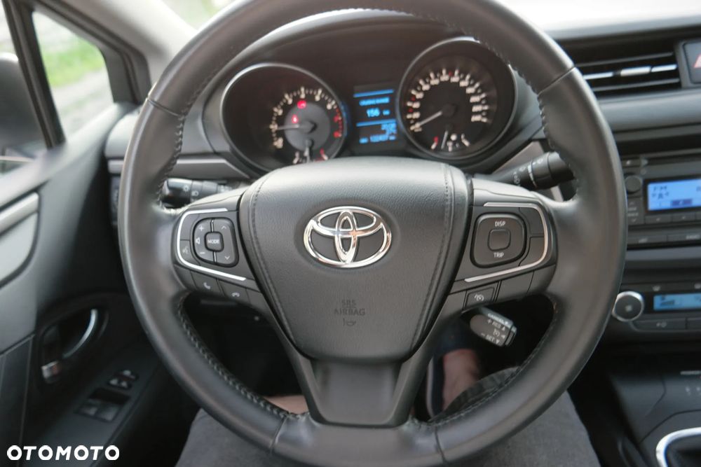 Toyota Avensis 1.8 Active - 31