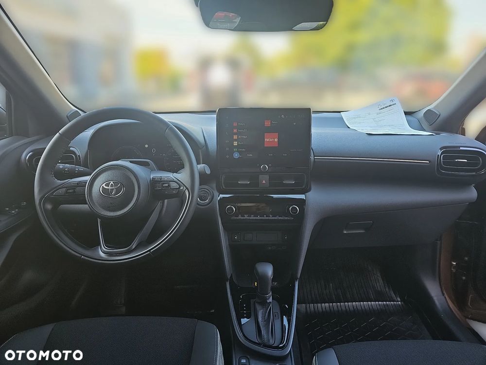 Toyota Yaris Cross Hybrid 1.5 Executive - 12
