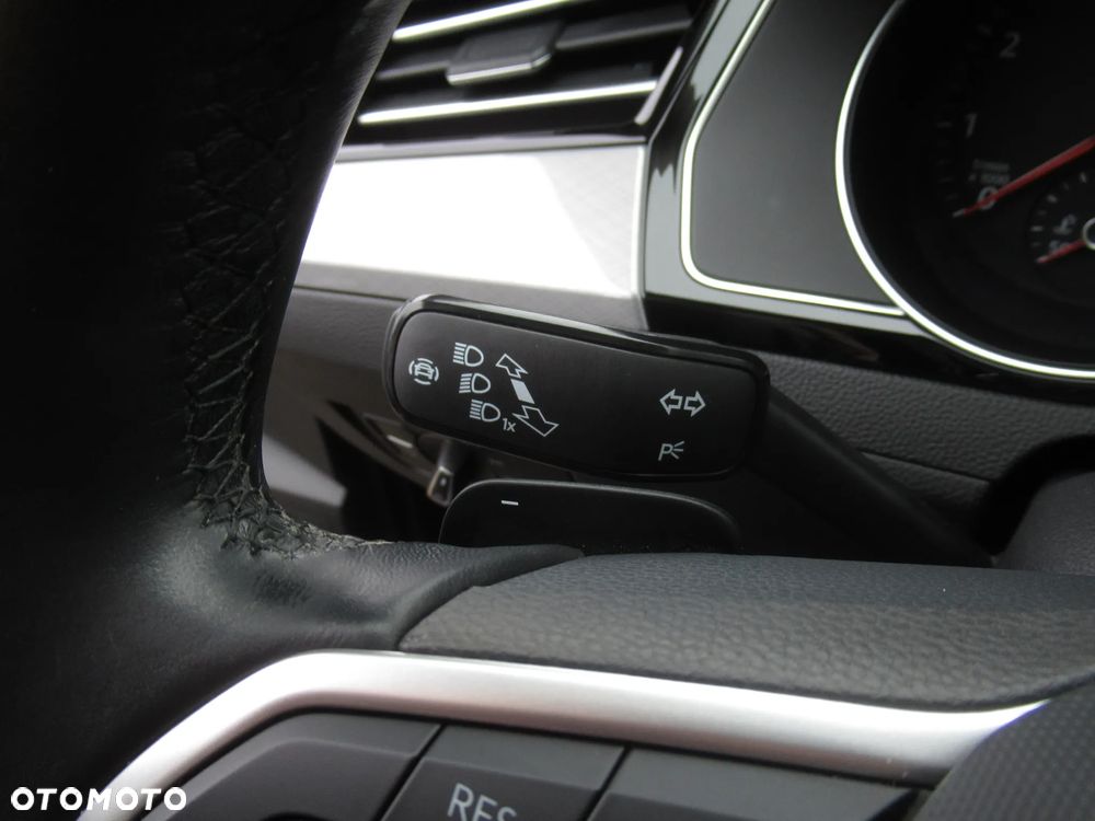 Volkswagen Passat 1.5 TSI EVO Business DSG - 14