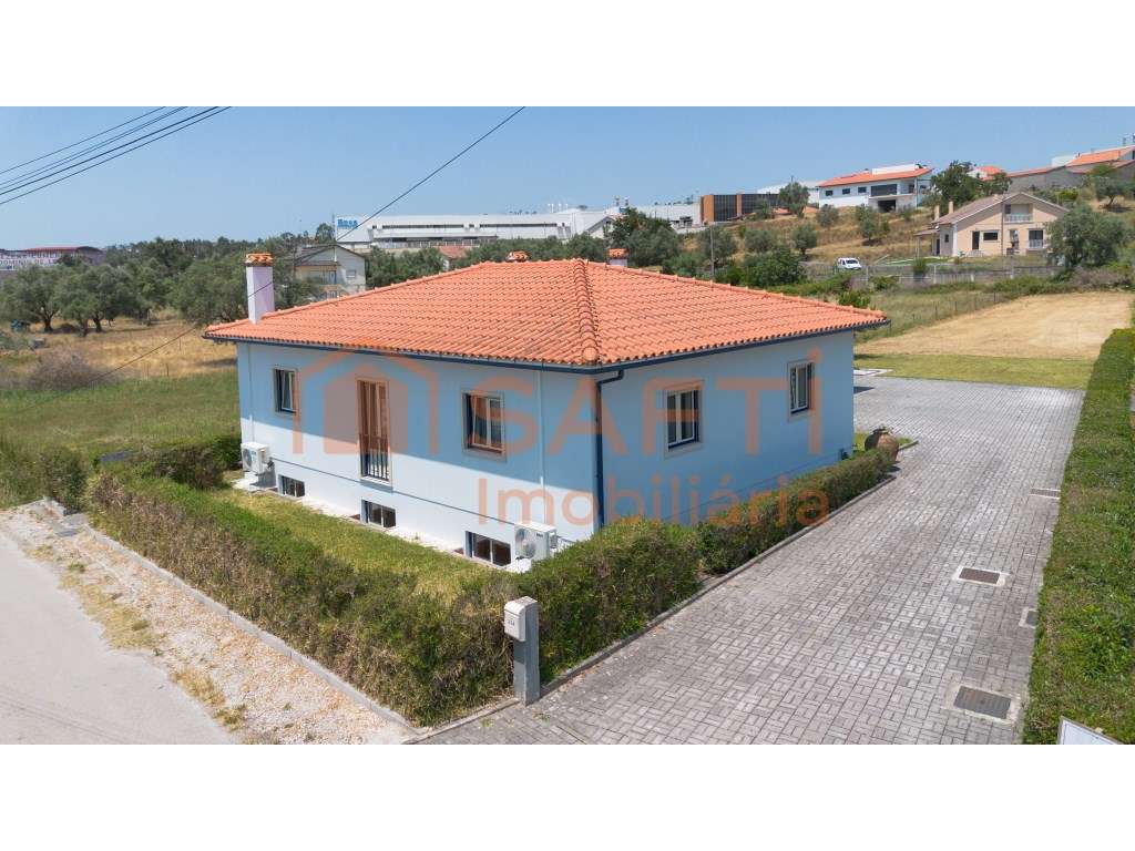 Moradia Independente T2+1 com Terreno de 920 m² em Agodim - Grande imagem: 3/60