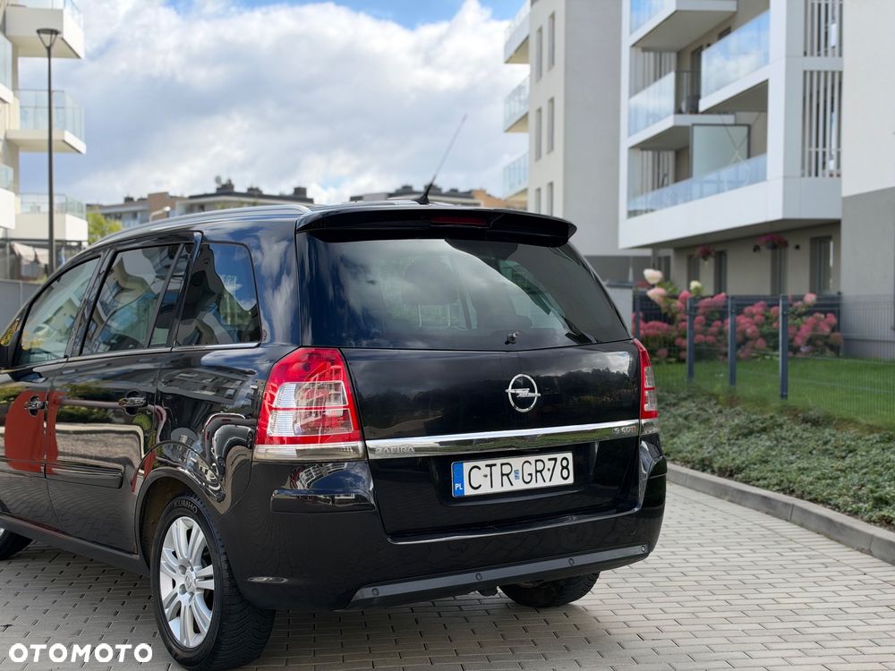 Opel Zafira 1.9 CDTI Cosmo - 13