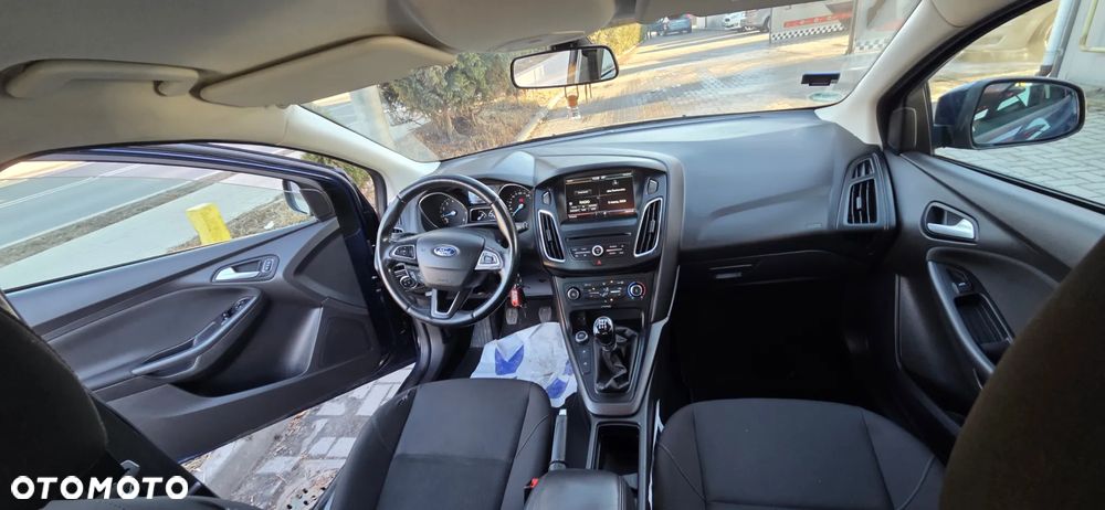 Ford Focus - 33