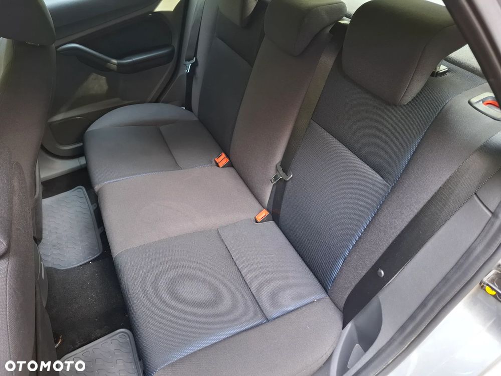 Ford Focus 1.6 TDCi Sport - 9