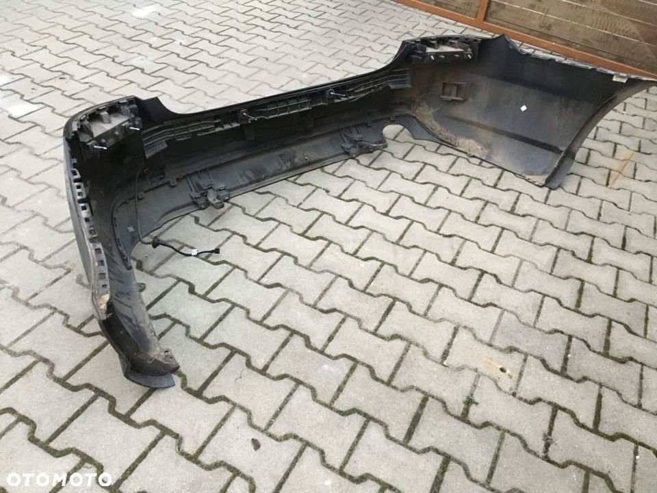 MERCEDES 212 amg zderzak tylny kpl. pdc kolor 197 - 4