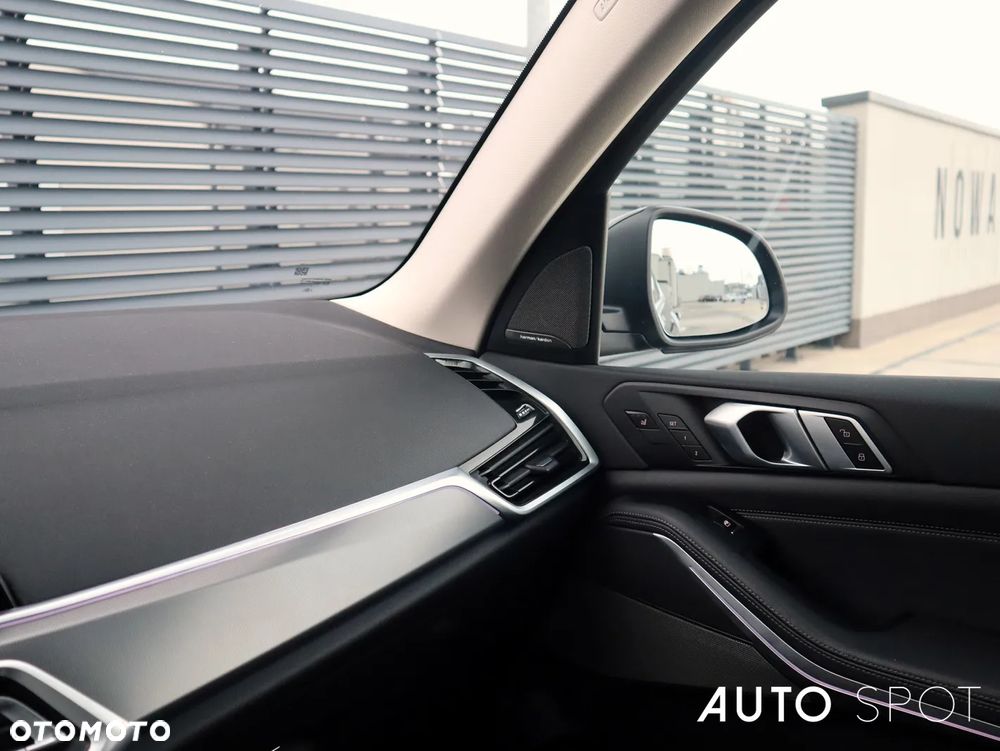 BMW X5 xDrive45e - 35
