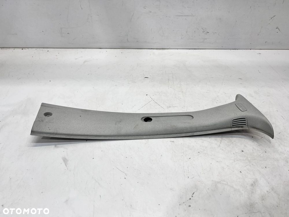 OSŁONA SŁUPKA PRAWA VW SHARAN 7M3857272 - 3