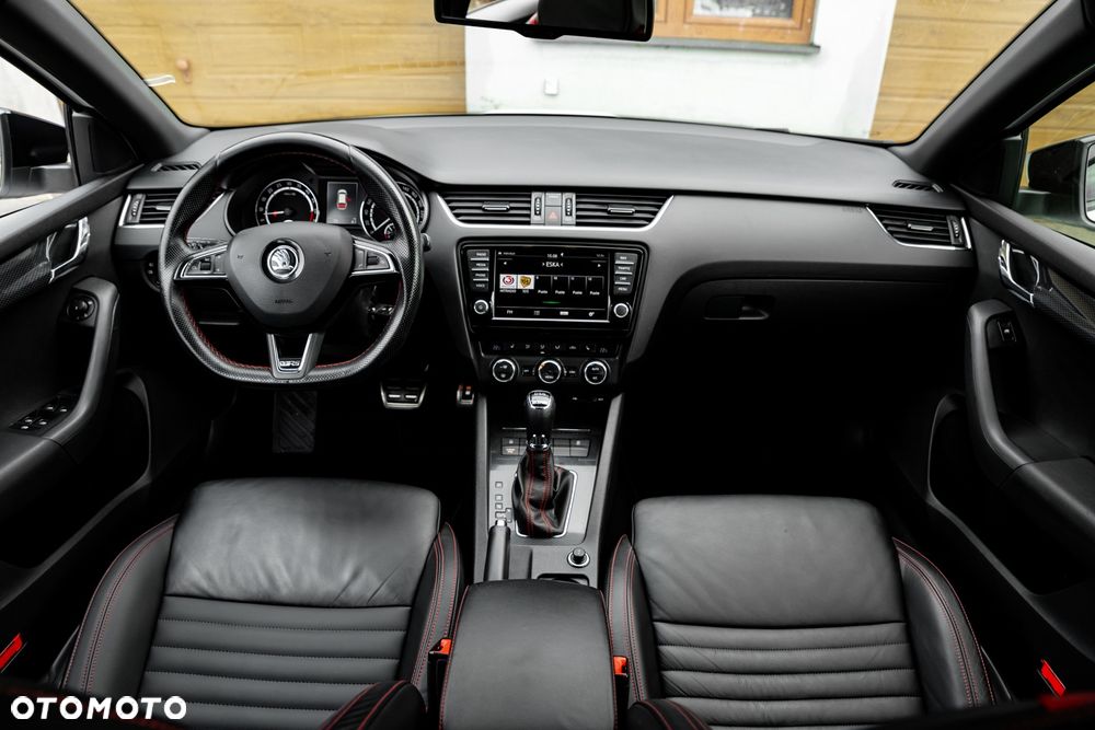 Skoda Octavia 2.0 TDI 4x4 DSG RS - 28