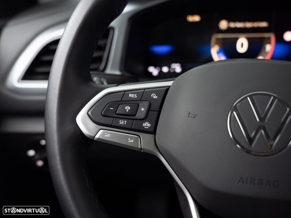 VW T-Roc 1.0 TSI Urban - 18