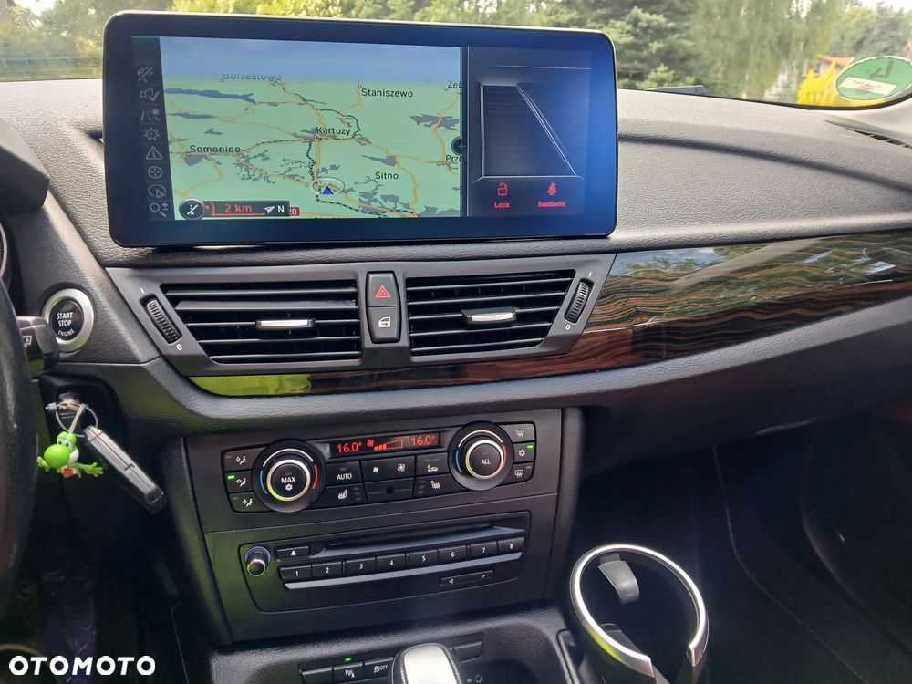 BMW X1 - 16