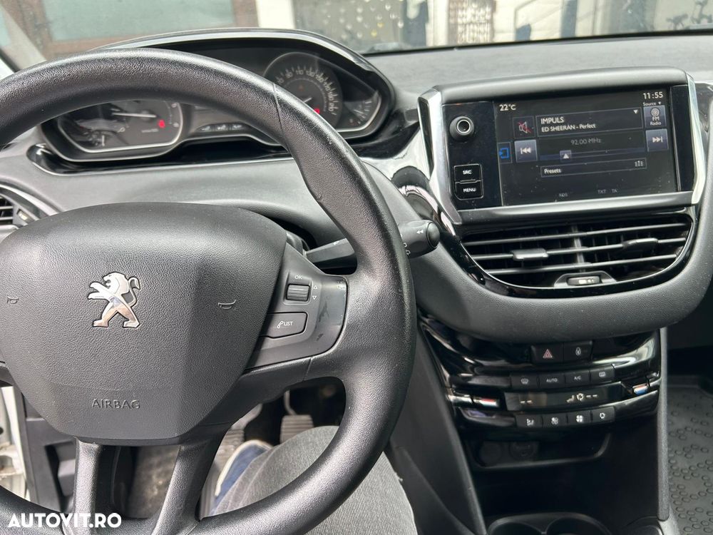 Peugeot 208 1.6 BlueHDi FAP Active - 9