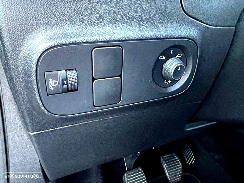 Citroën C3 1.2 PureTech Plus - 13