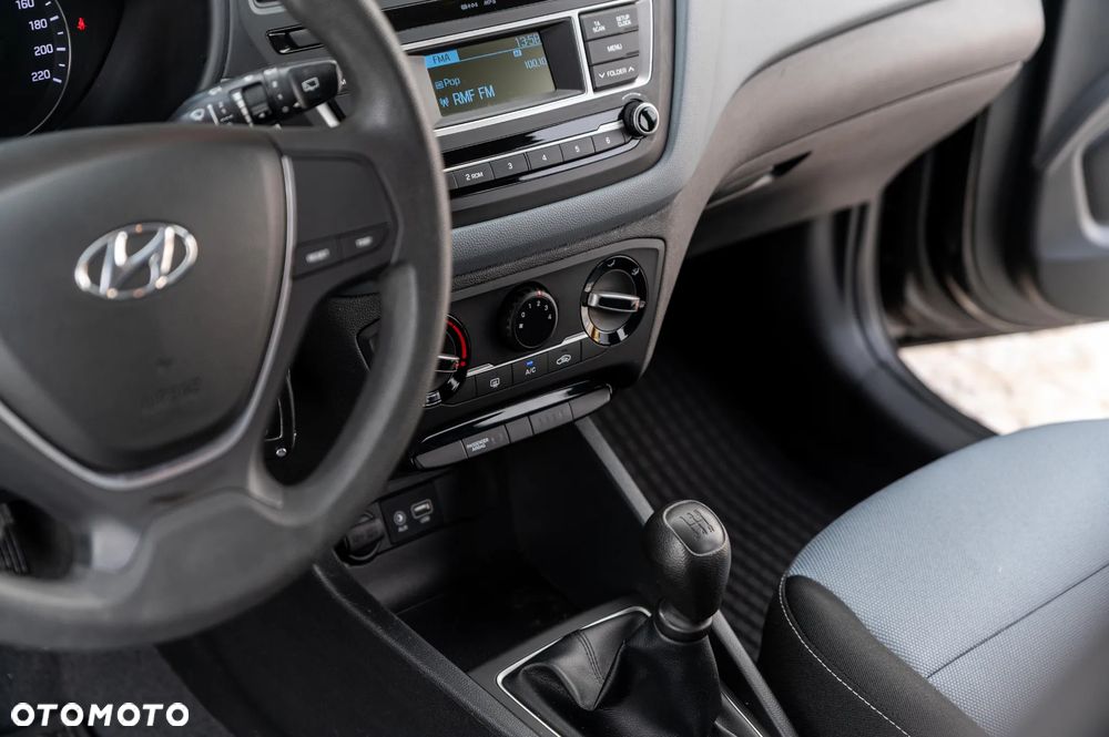 Hyundai i20 1.2 Select - 35