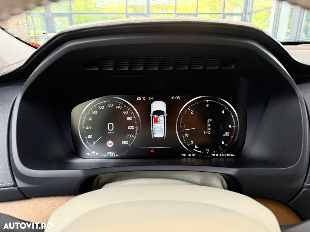 Volvo XC 90 D5 AWD Inscription - 10