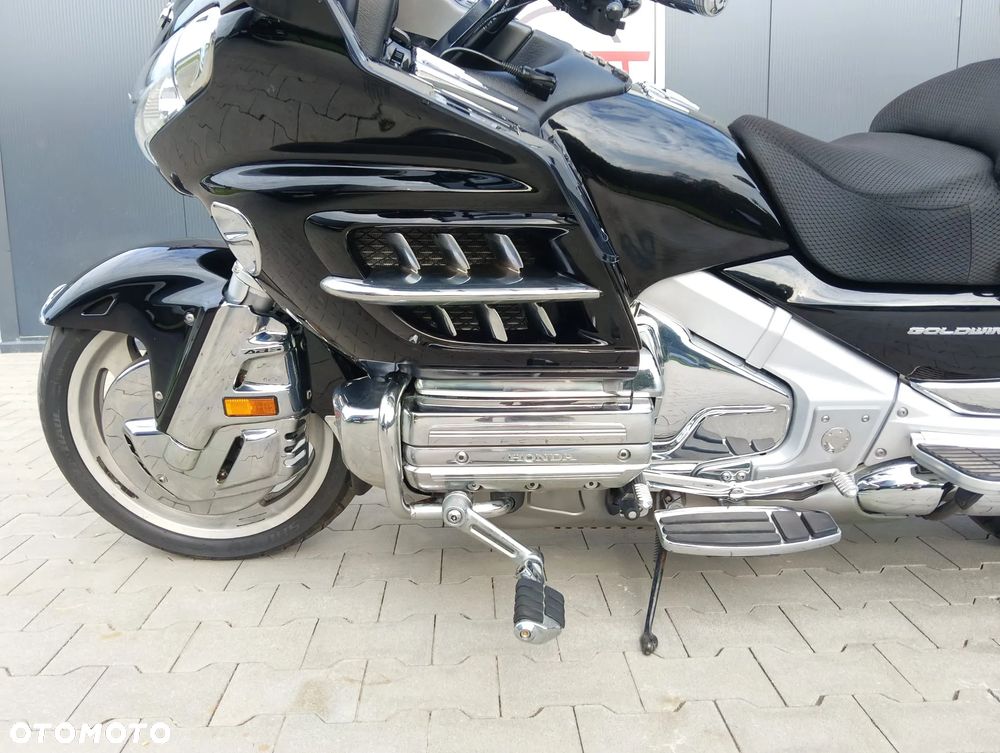 Honda GL - 10