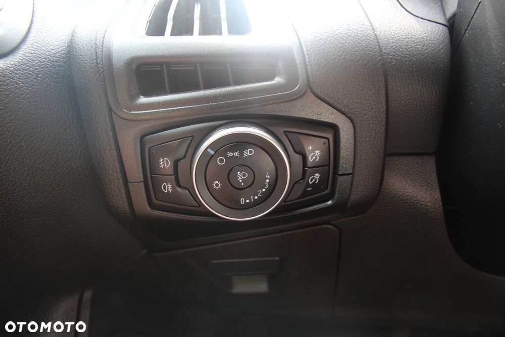 Ford Focus 1.6 TDCi DPF Start-Stopp-System Business - 36