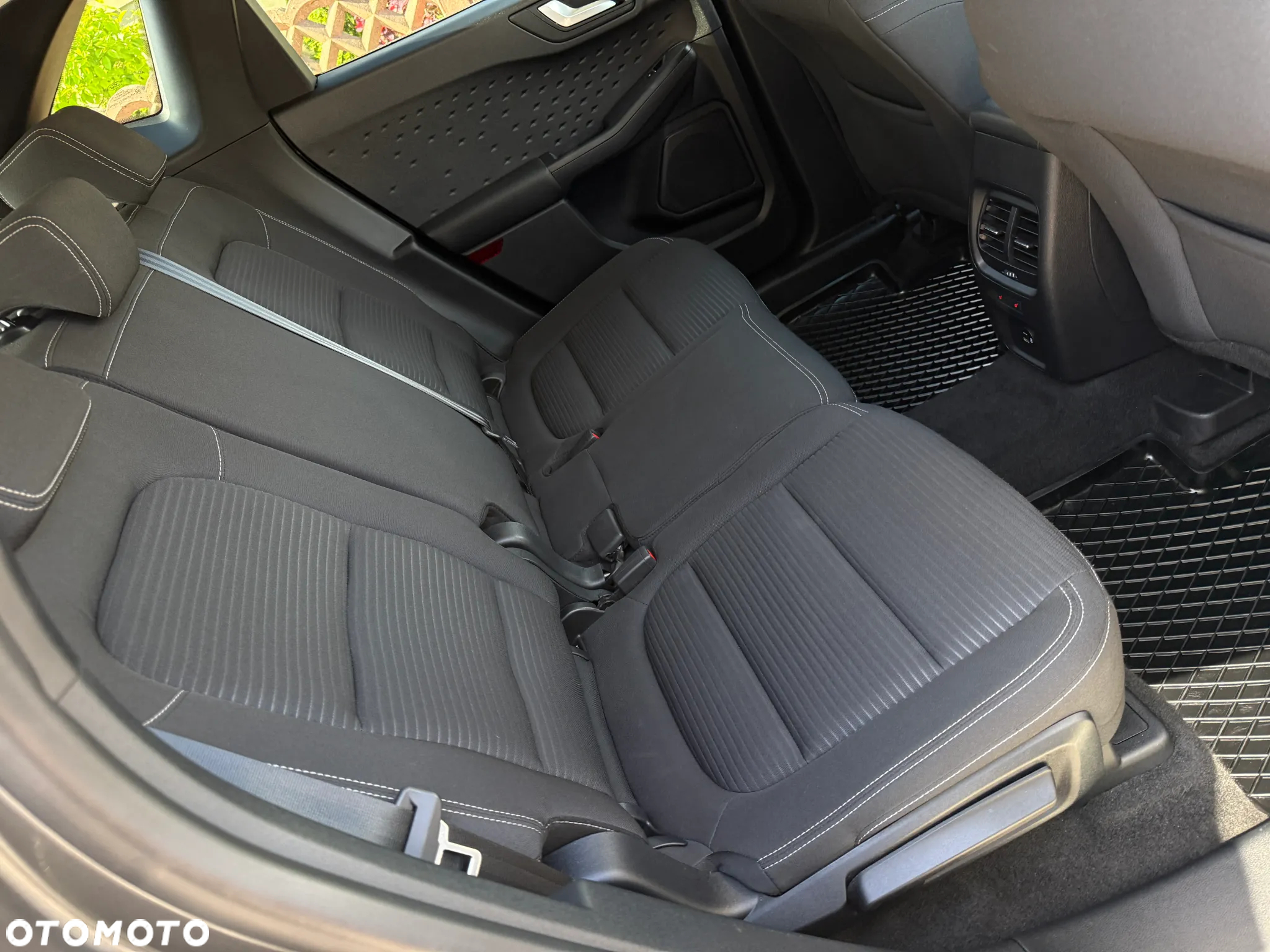 Ford Kuga 1.5 EcoBlue FWD Titanium - 34