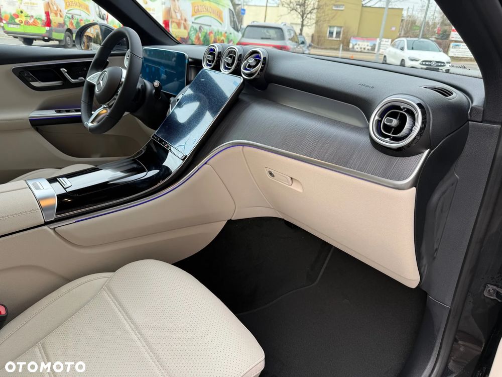 Mercedes-Benz GLC 200 4Matic 9G-TRONIC Edition AMG Line - 15