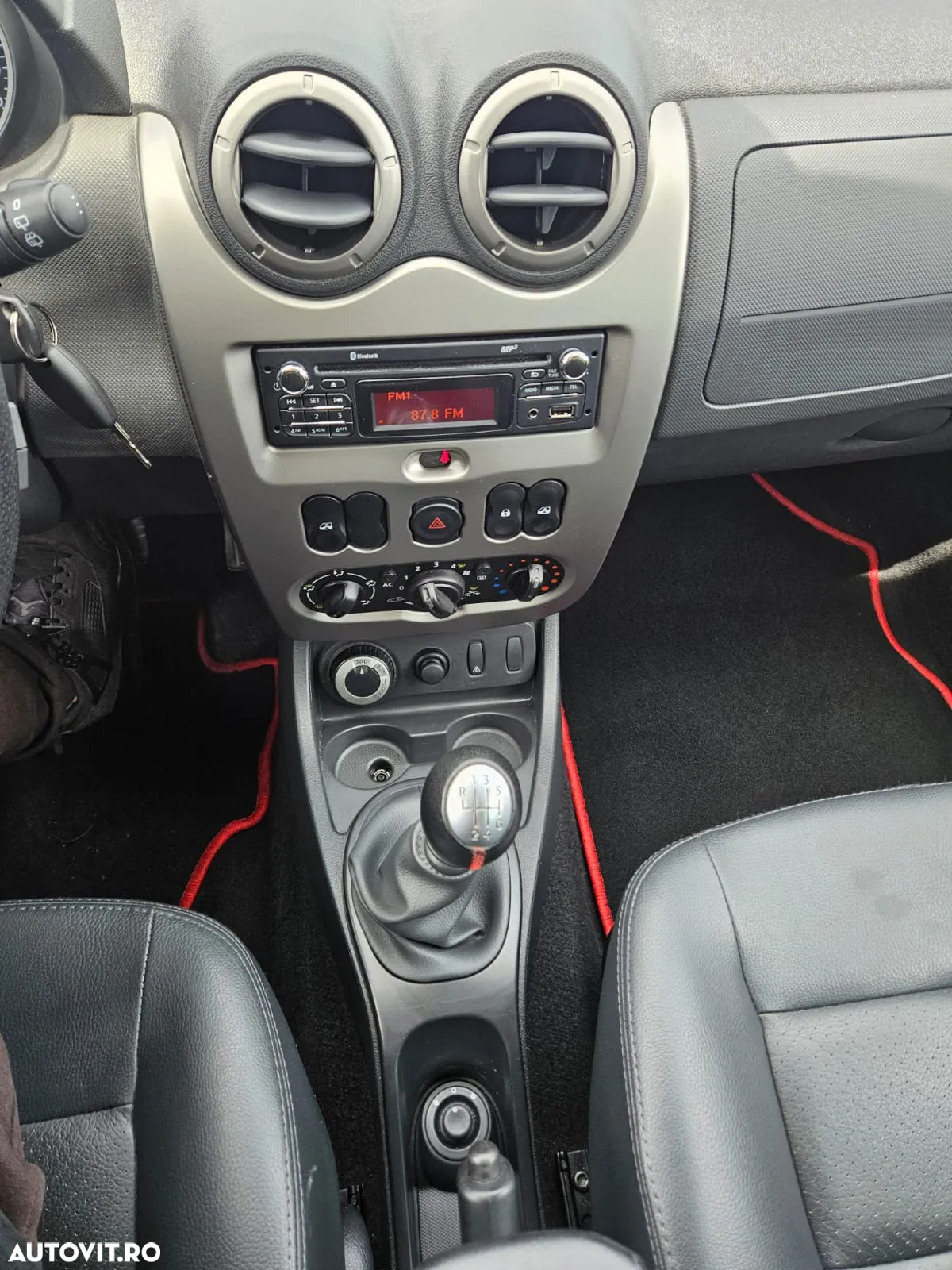 Dacia Duster 1.5 dCi 4x4 Prestige - 8