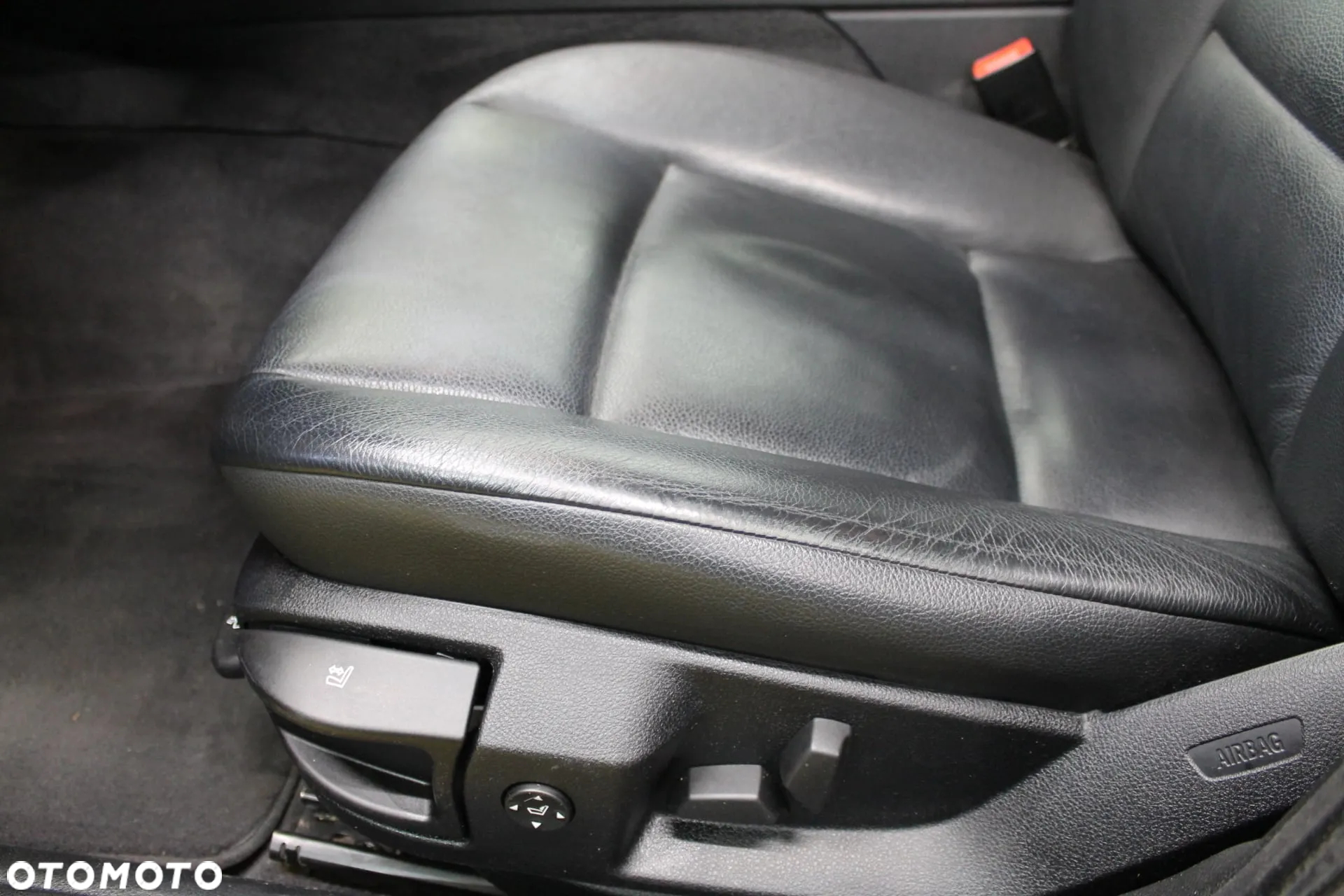 BMW Seria 5 525d Touring - 13