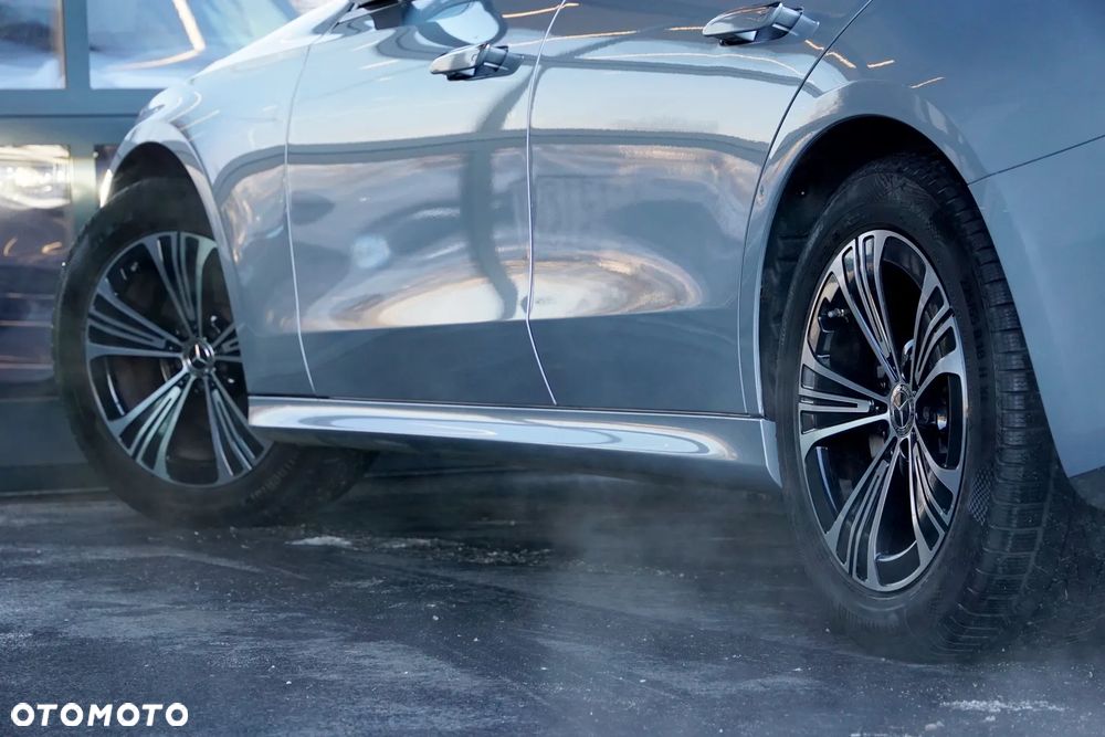 Mercedes-Benz Klasa E 200 4Matic 9G-TRONIC Edition AVANTGARDE - 15