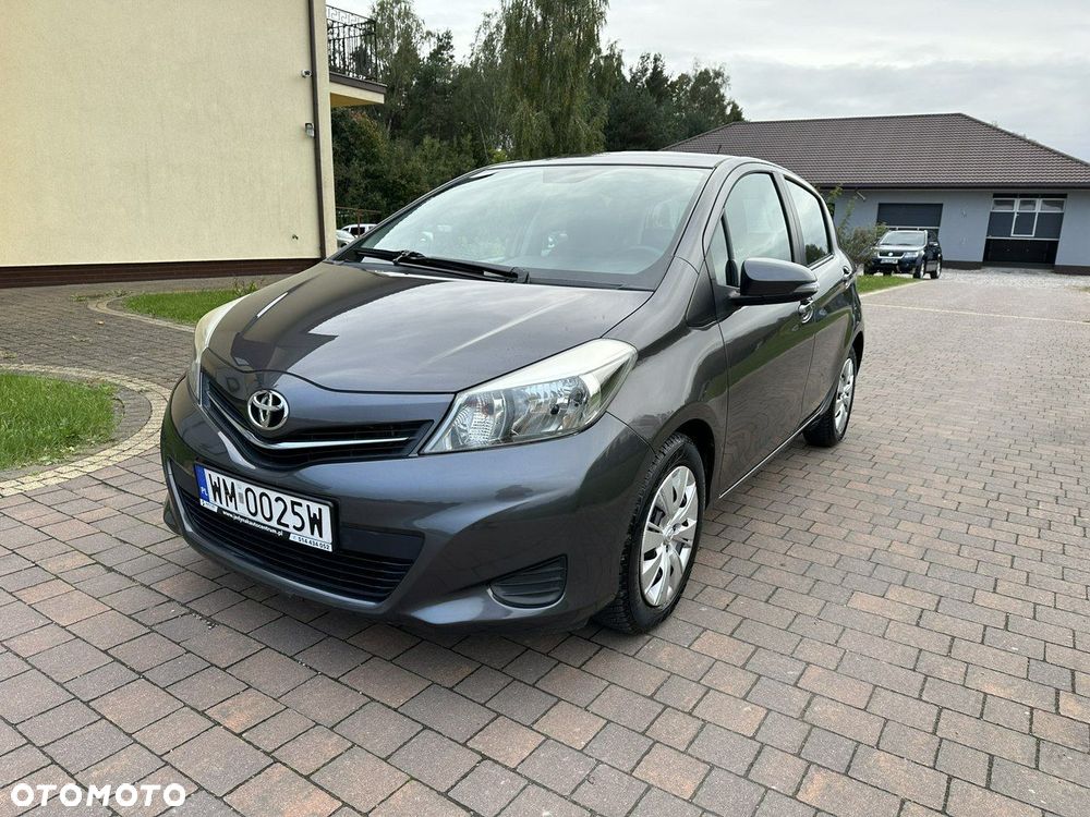 Toyota Yaris - 4