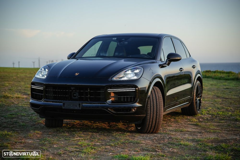 Porsche Cayenne Turbo - 9