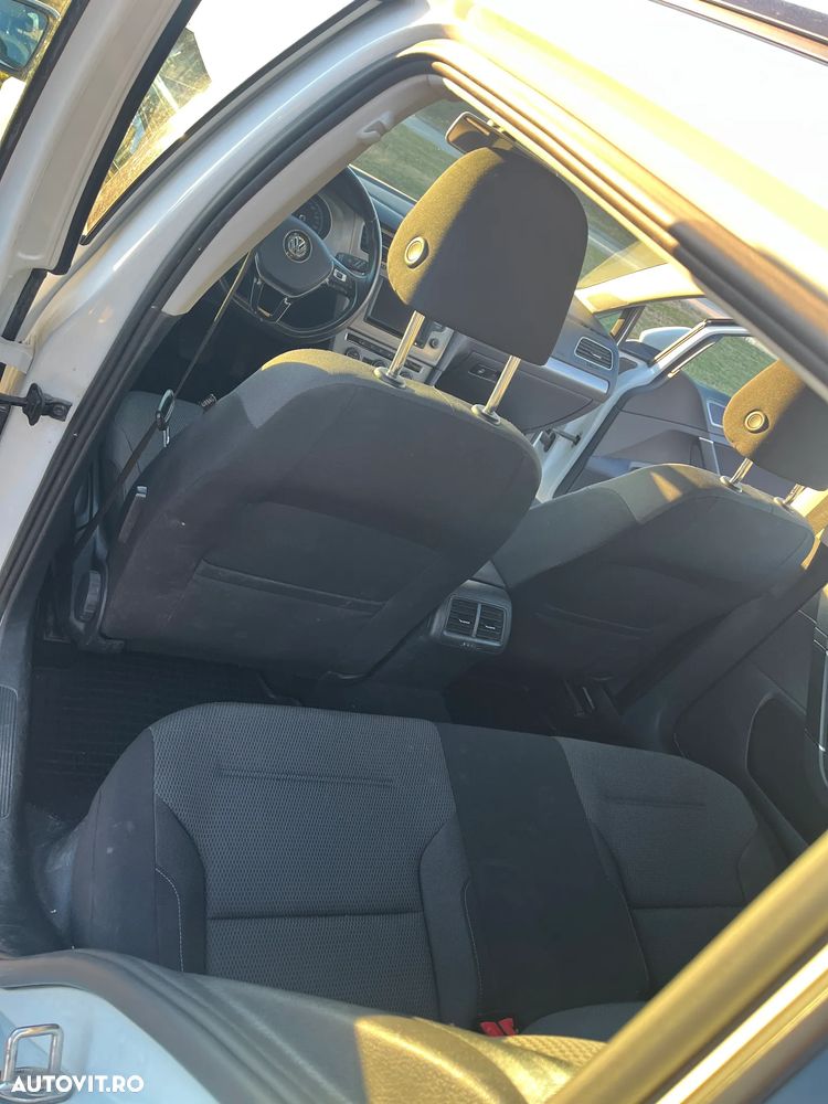 Volkswagen Golf 2.0 TDI DSG BMT Comfortline - 11
