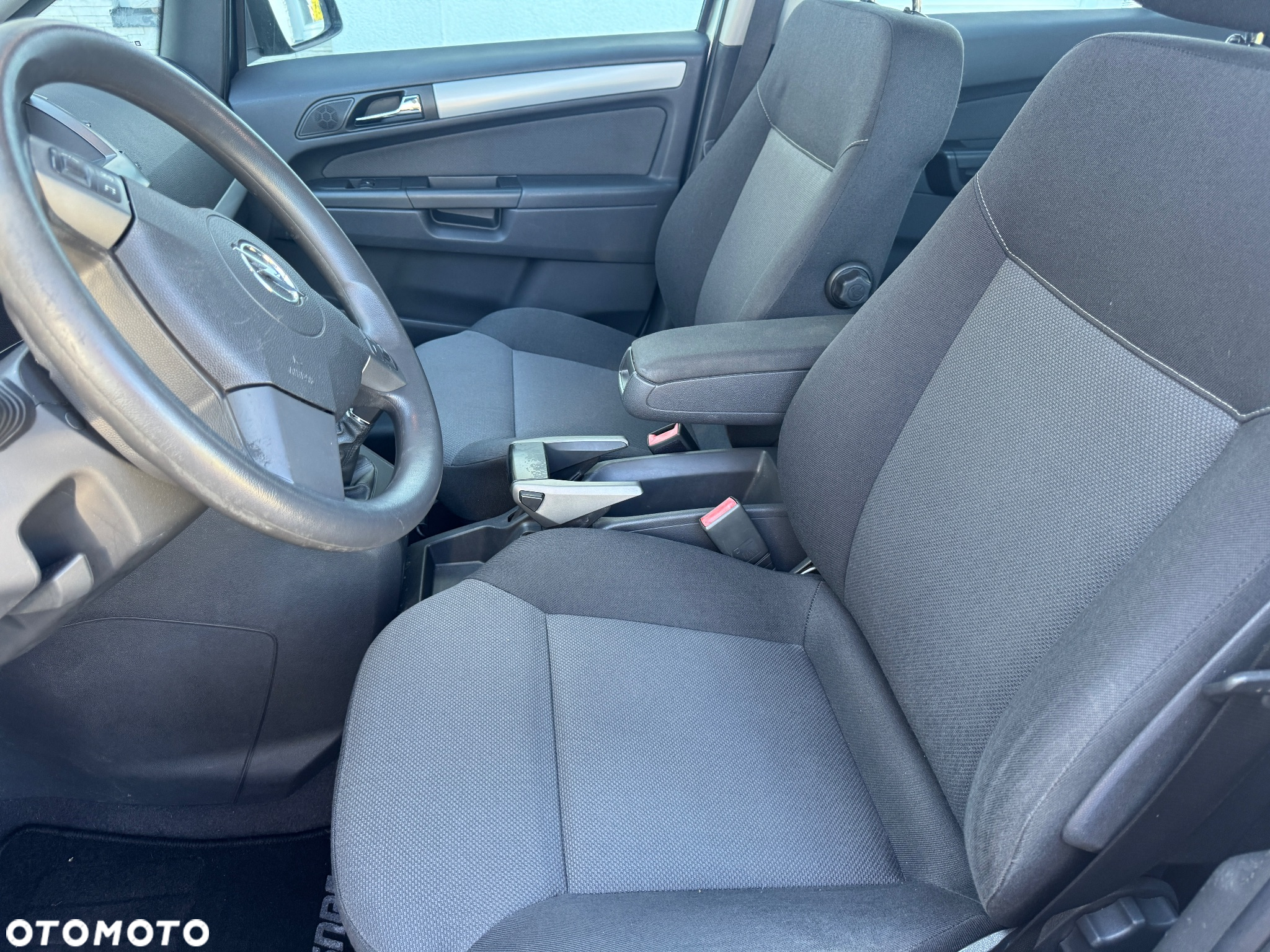 Opel Zafira 1.8 Cosmo - 10