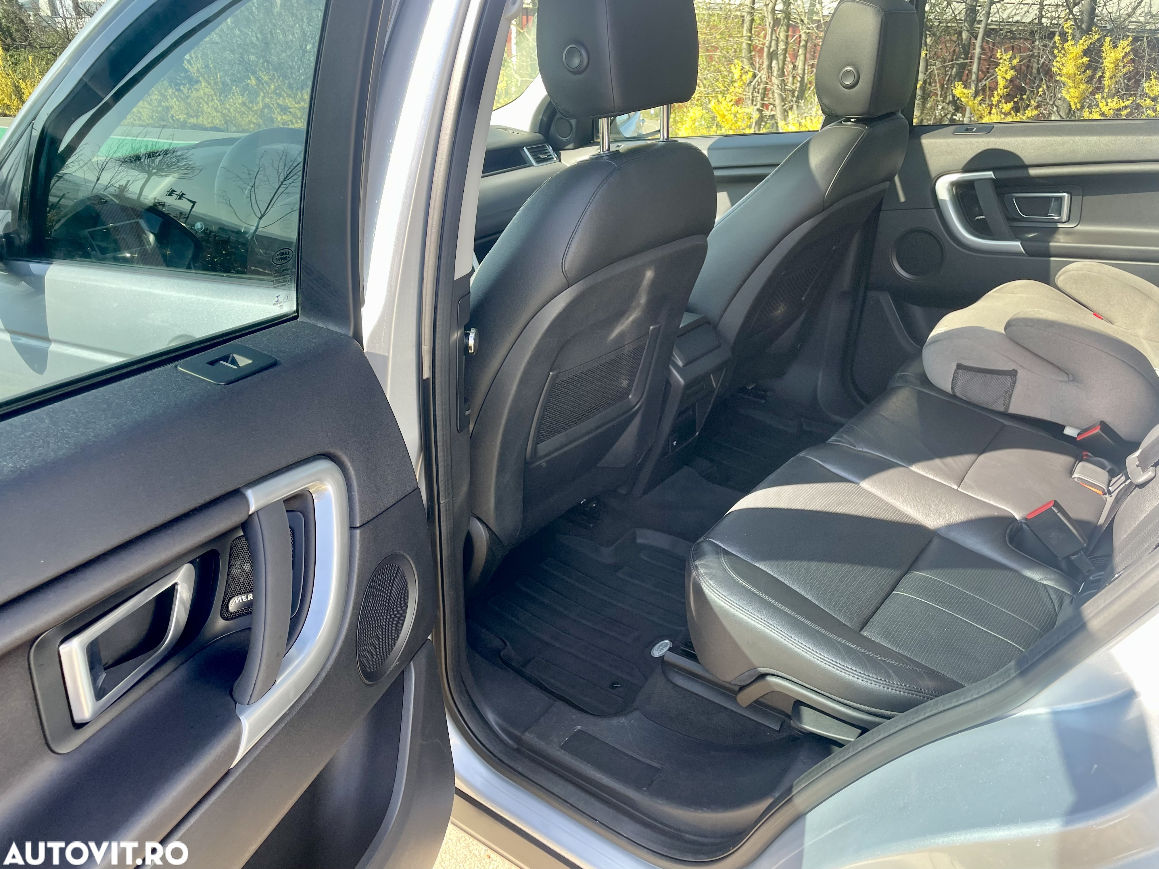 Land Rover Discovery Sport 2.0 l TD4 HSE Luxury Aut. - 19