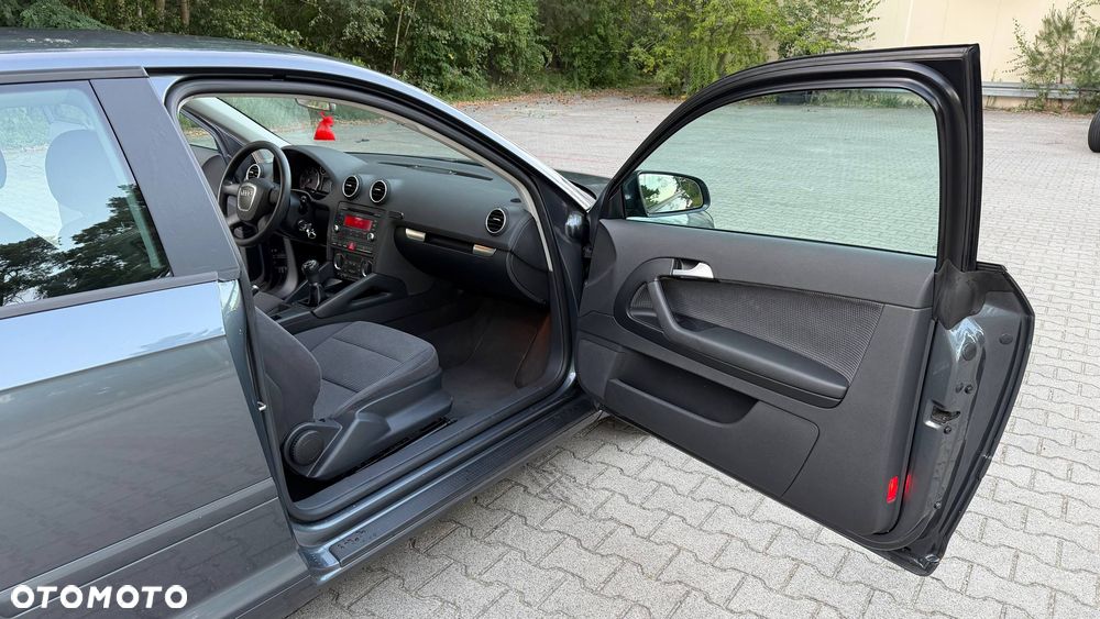 Audi A3 3-drzwiowe 1.9 TDI DPF Ambiente - 12