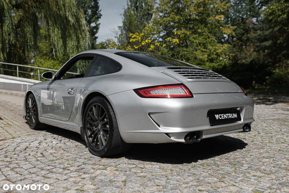 Porsche 911 Carrera Tiptronic S - 8
