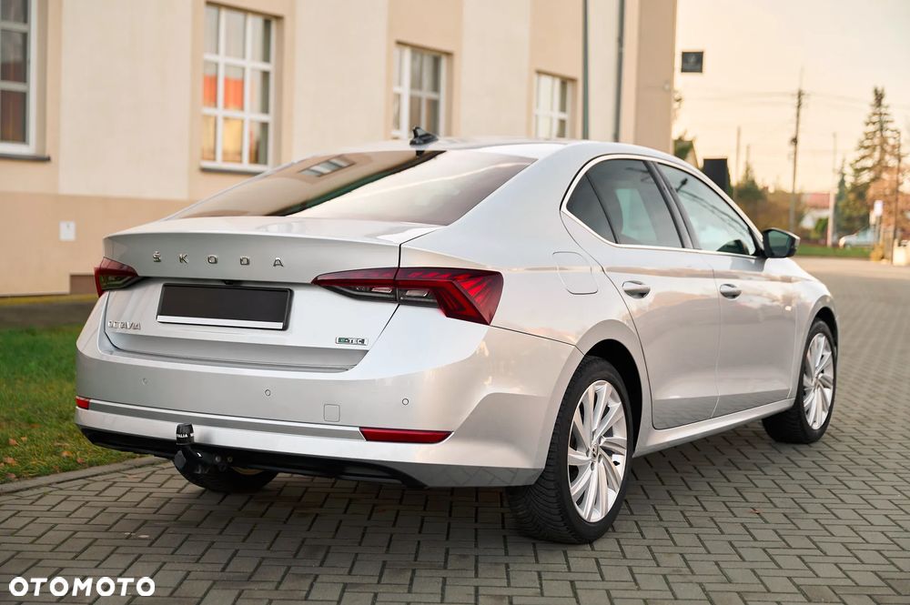 Skoda Octavia 1.5 TSI e-TEC DSG Selection Plus - 10