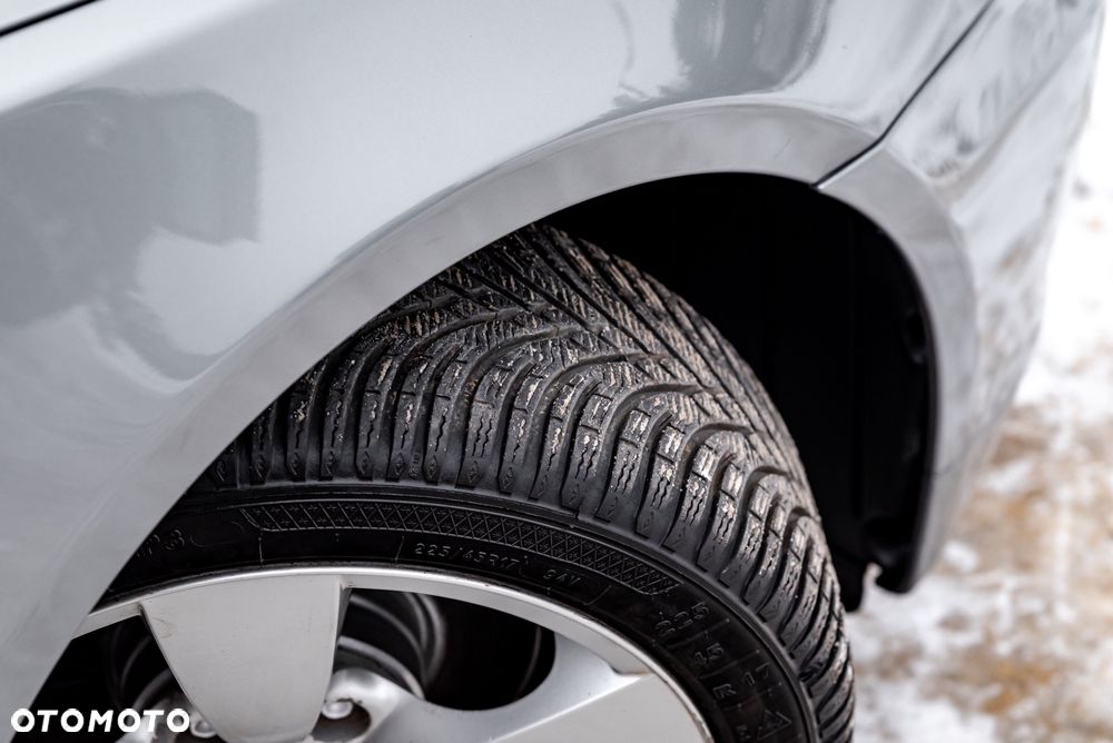 BMW Seria 5 525i Touring - 8