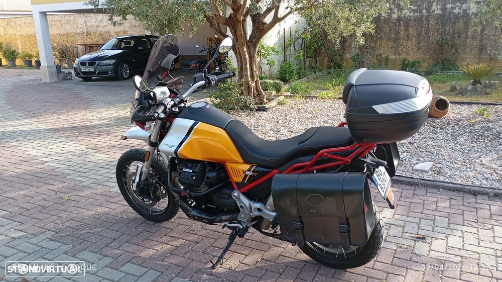 Moto Guzzi 850 V85TT - 7