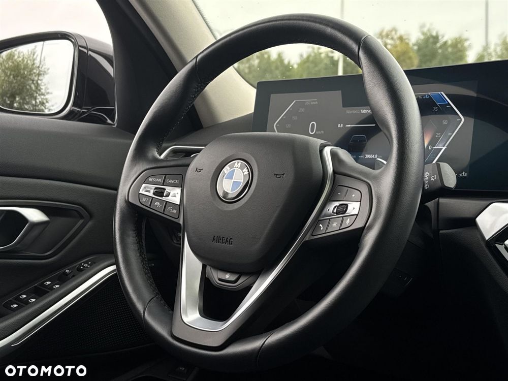 BMW Seria 3 320d xDrive - 10