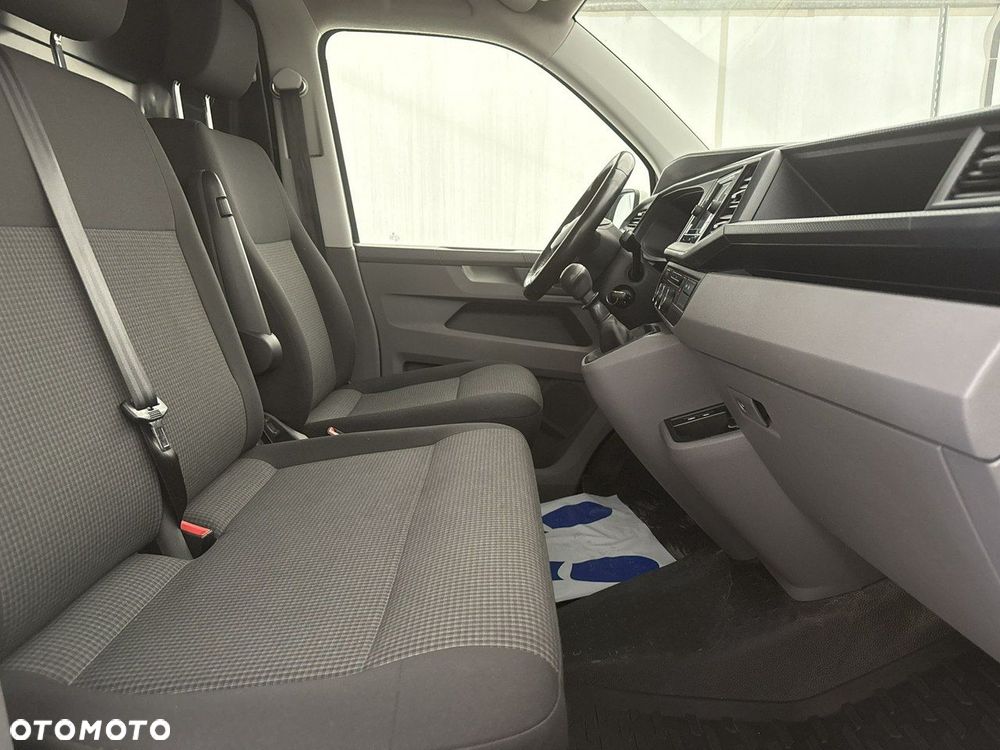 Volkswagen Transporter - 23