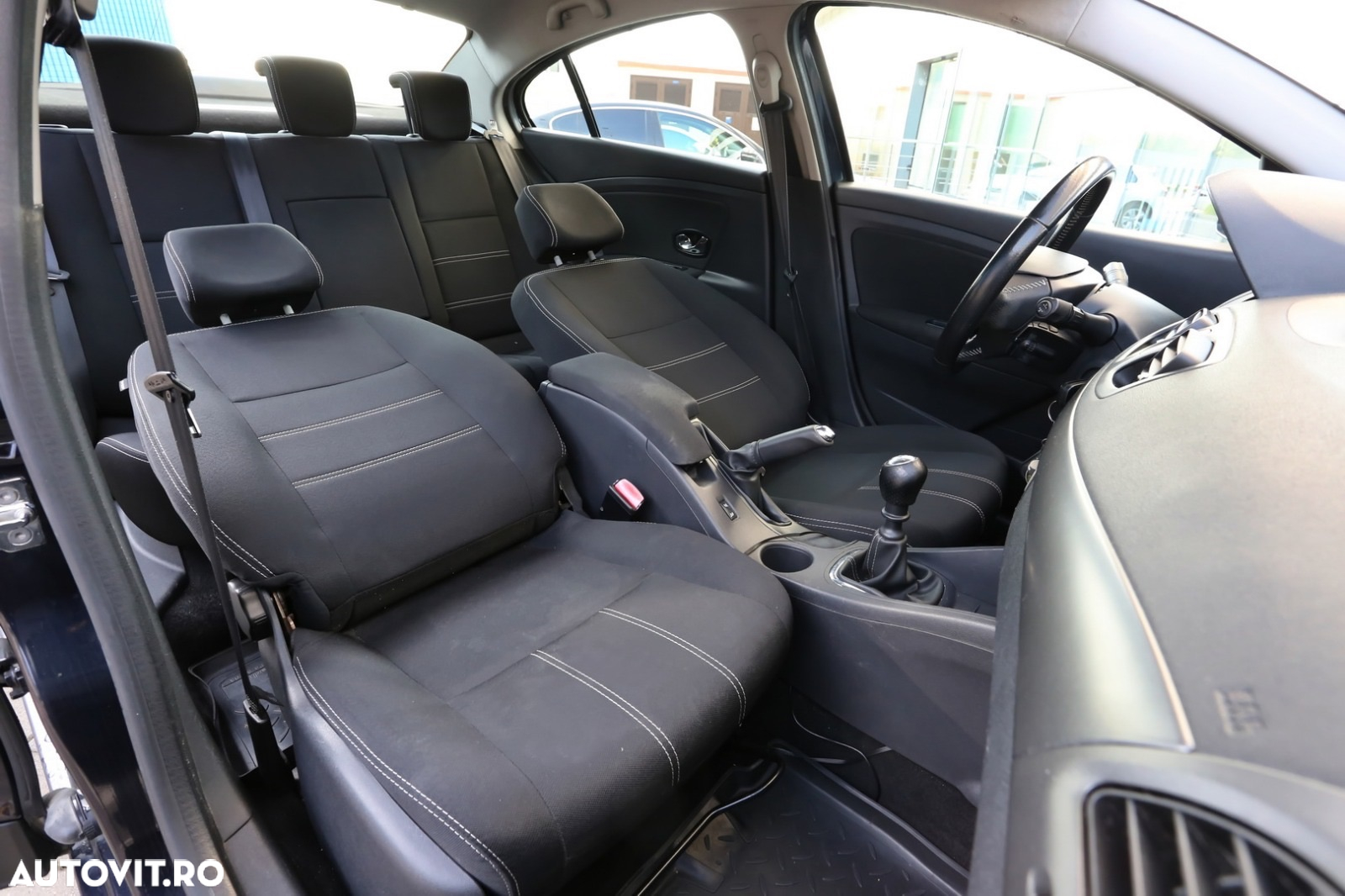 Renault Fluence 1.5dCi Privilege - 11