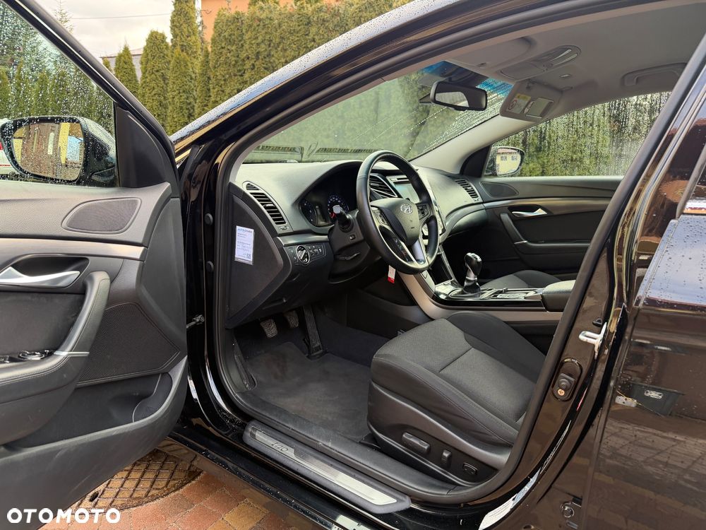 Hyundai i40 1.7 CRDi Comfort + - 19