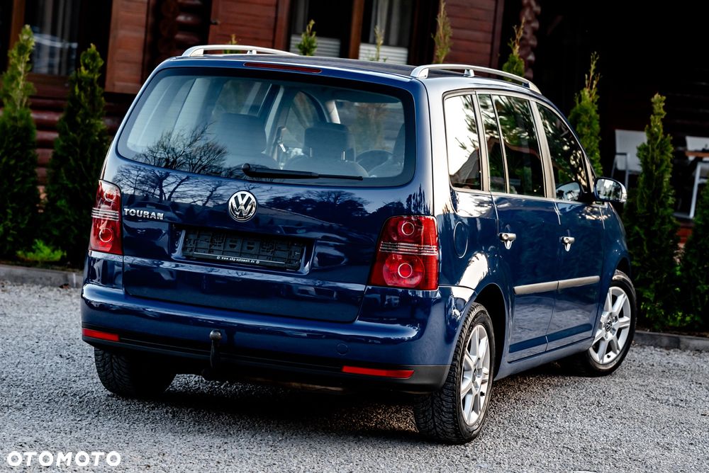 Volkswagen Touran 1.6 - 12
