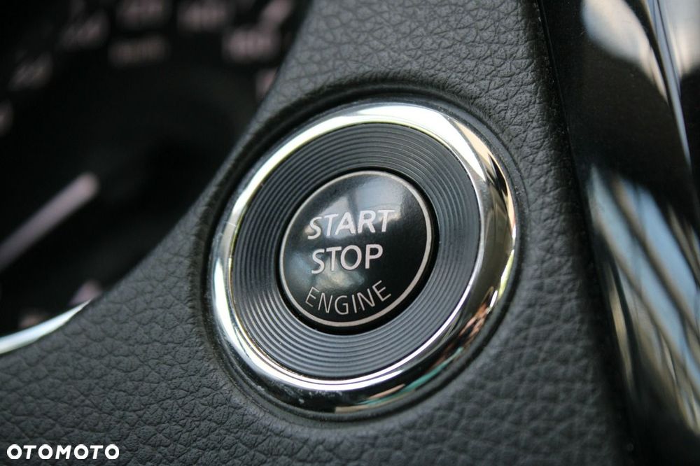 Nissan Qashqai 1.6 DIG-T N-Connecta - 28