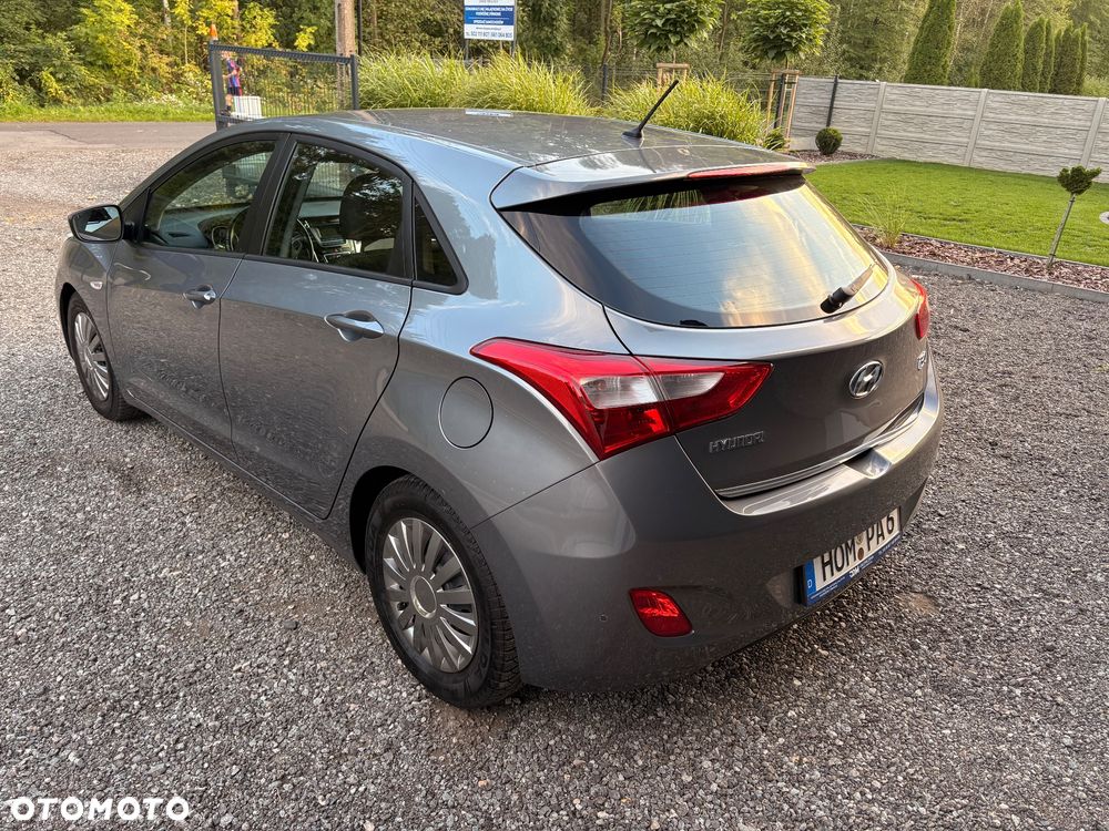 Hyundai i30 1.4 Premium - 4