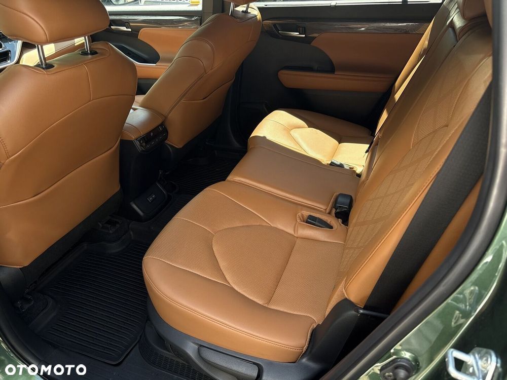 Toyota Highlander - 13