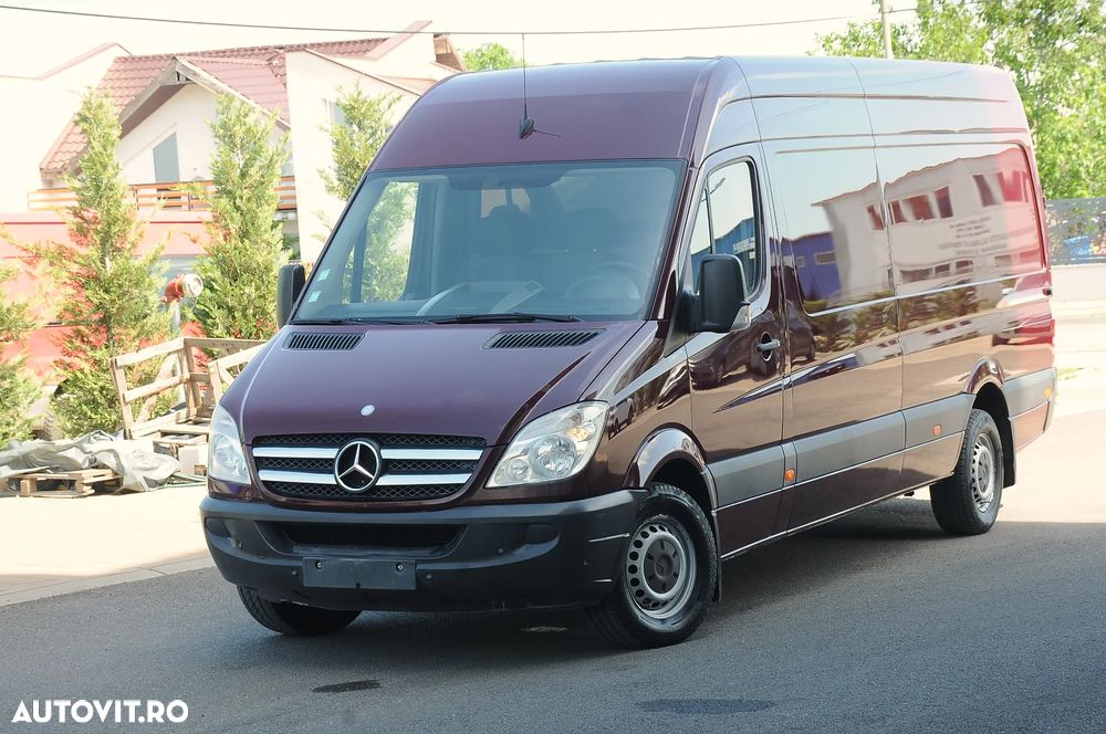 Mercedes-Benz Sprinter - 11