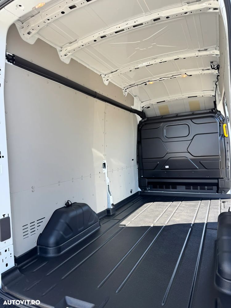 Ford Transit - 11