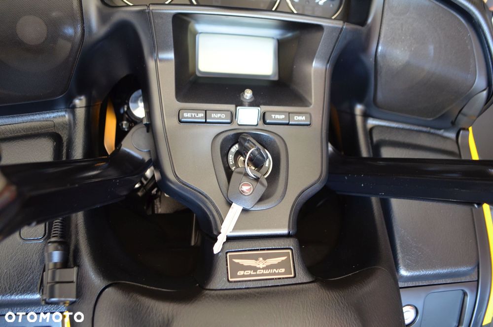Honda GL - 35