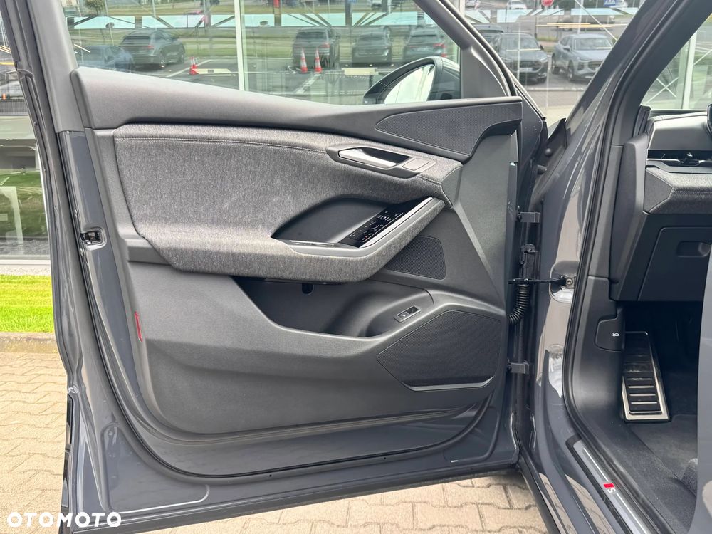 Audi Q6 e-tron - 12