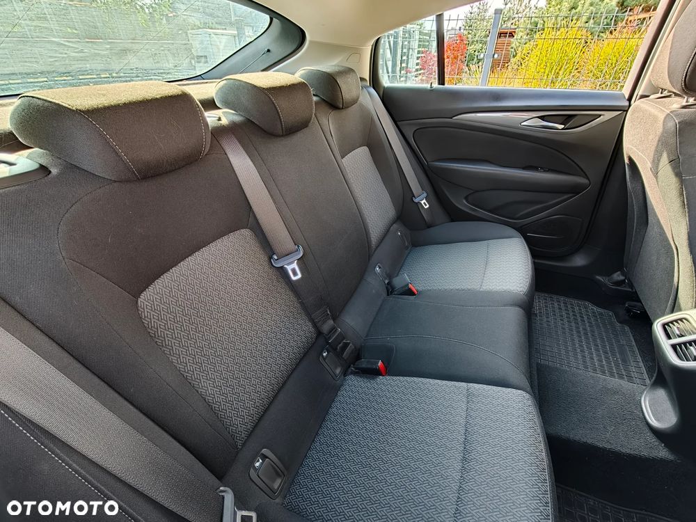 Opel Insignia 1.5 T Enjoy S&S Eco - 11